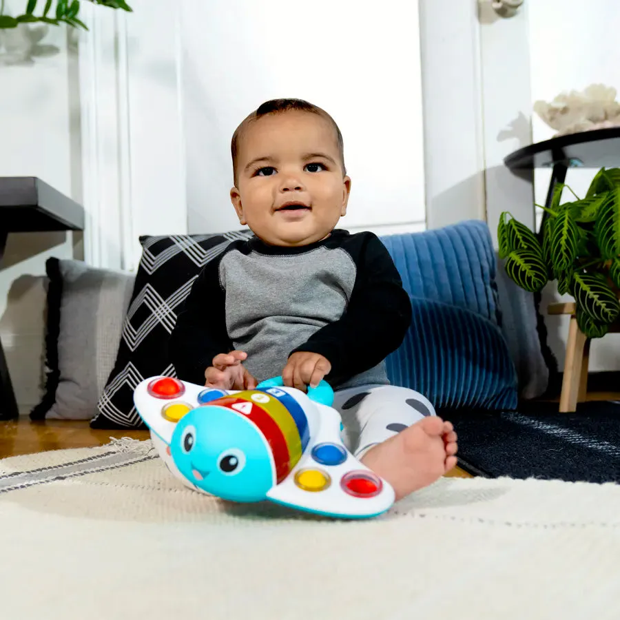 Baby Einstein Pop ‘N’ Explore Stingray  Popper Toy