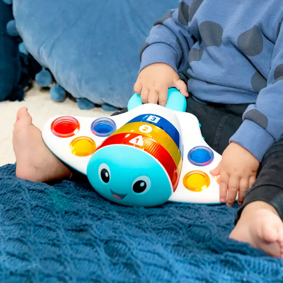 Baby Einstein Pop ‘N’ Explore Stingray  Popper Toy
