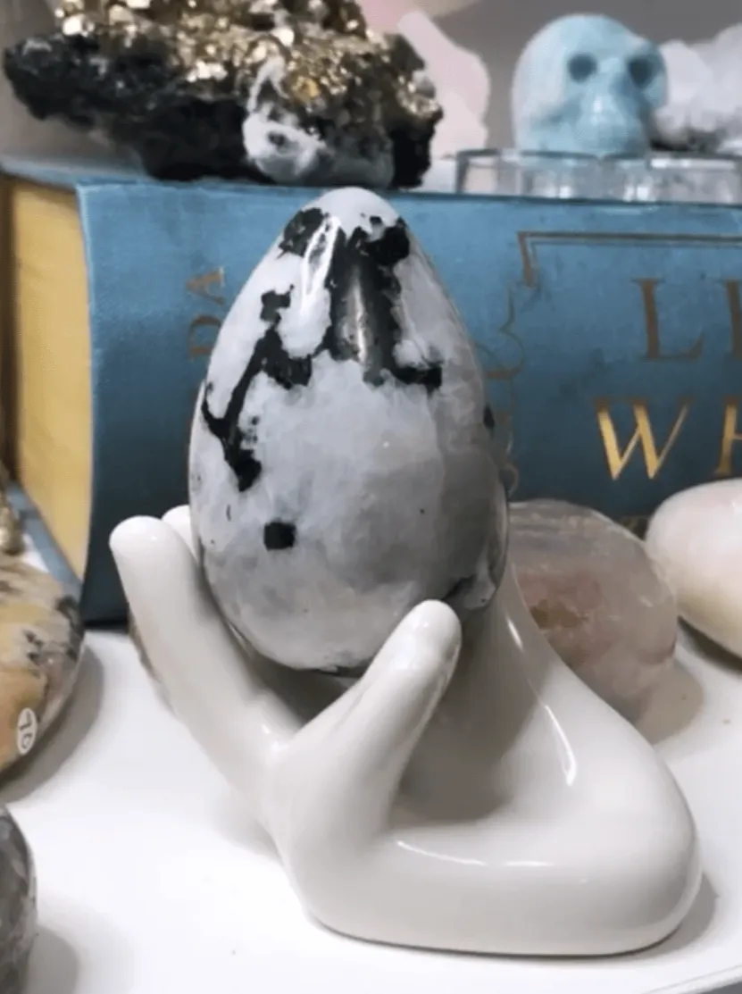 Ceramic Hand Sphere Holder