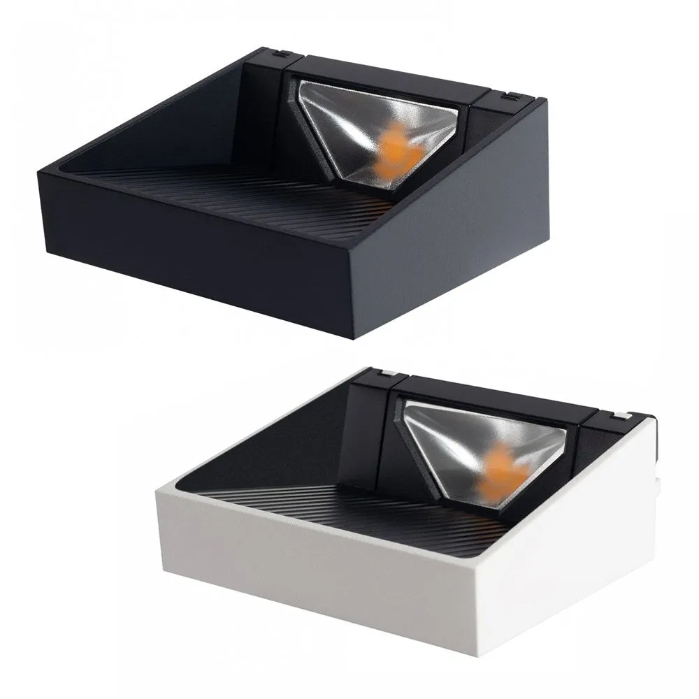 Cirro Indoor LED Wall Light in Black or White