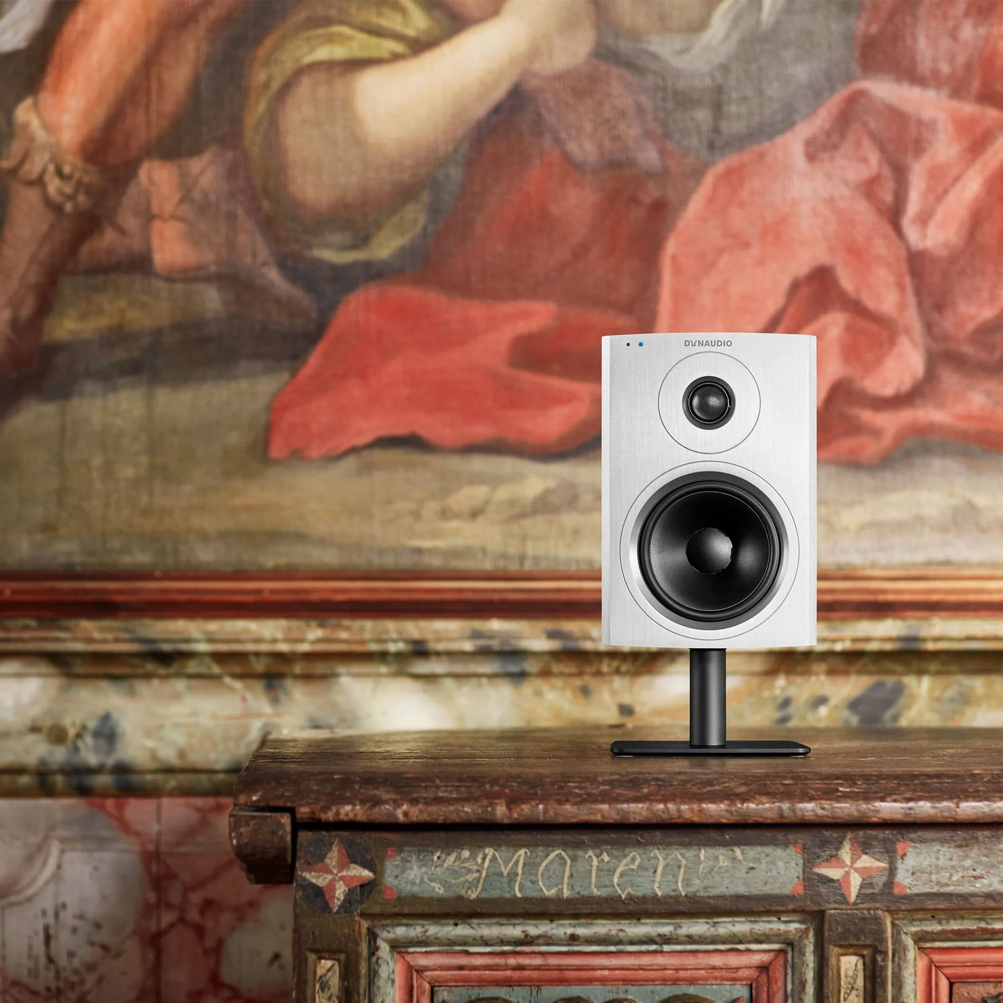 Dynaudio Xeo 10 Wireless Bookshelf Speakers