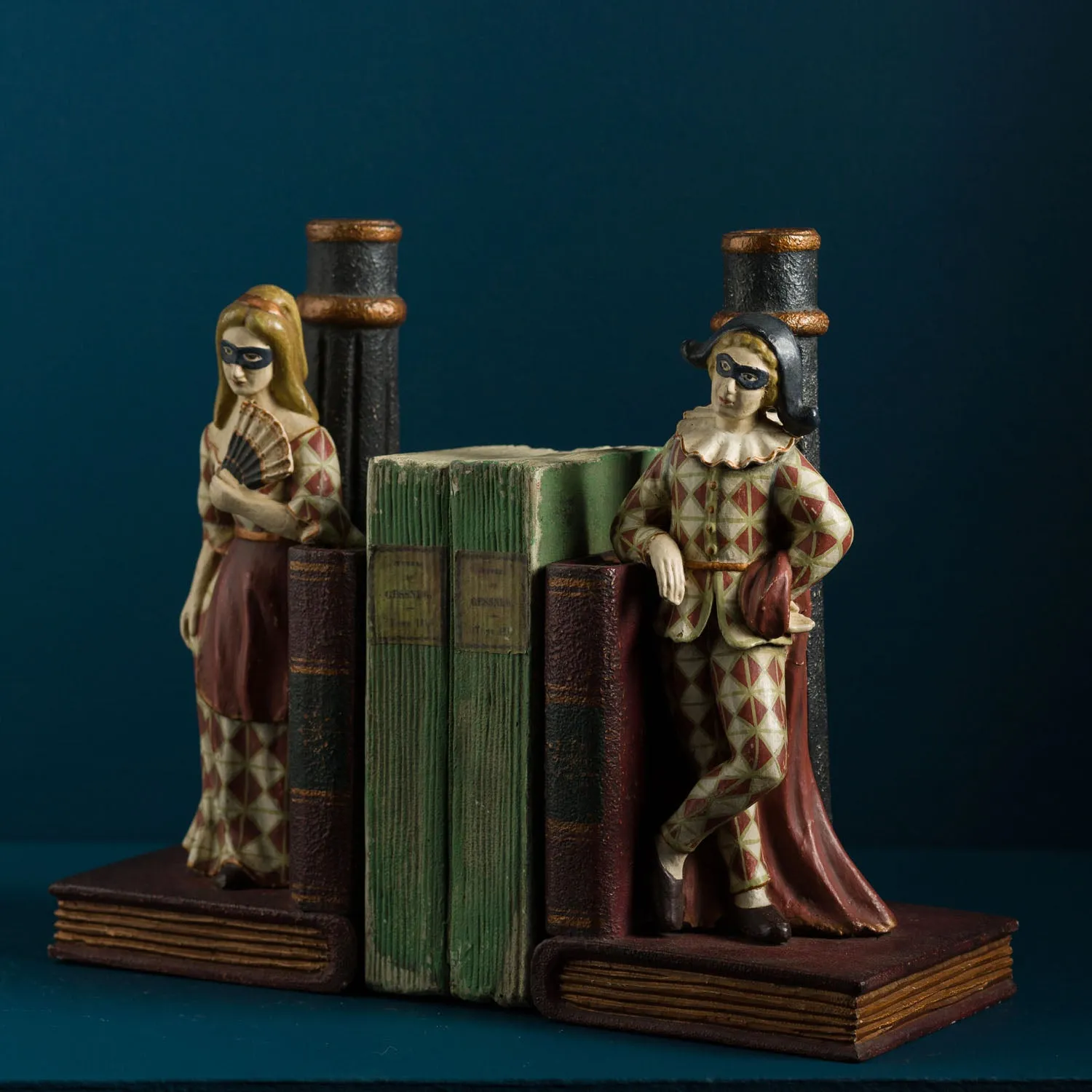 HARLEQUIN BOOKENDS