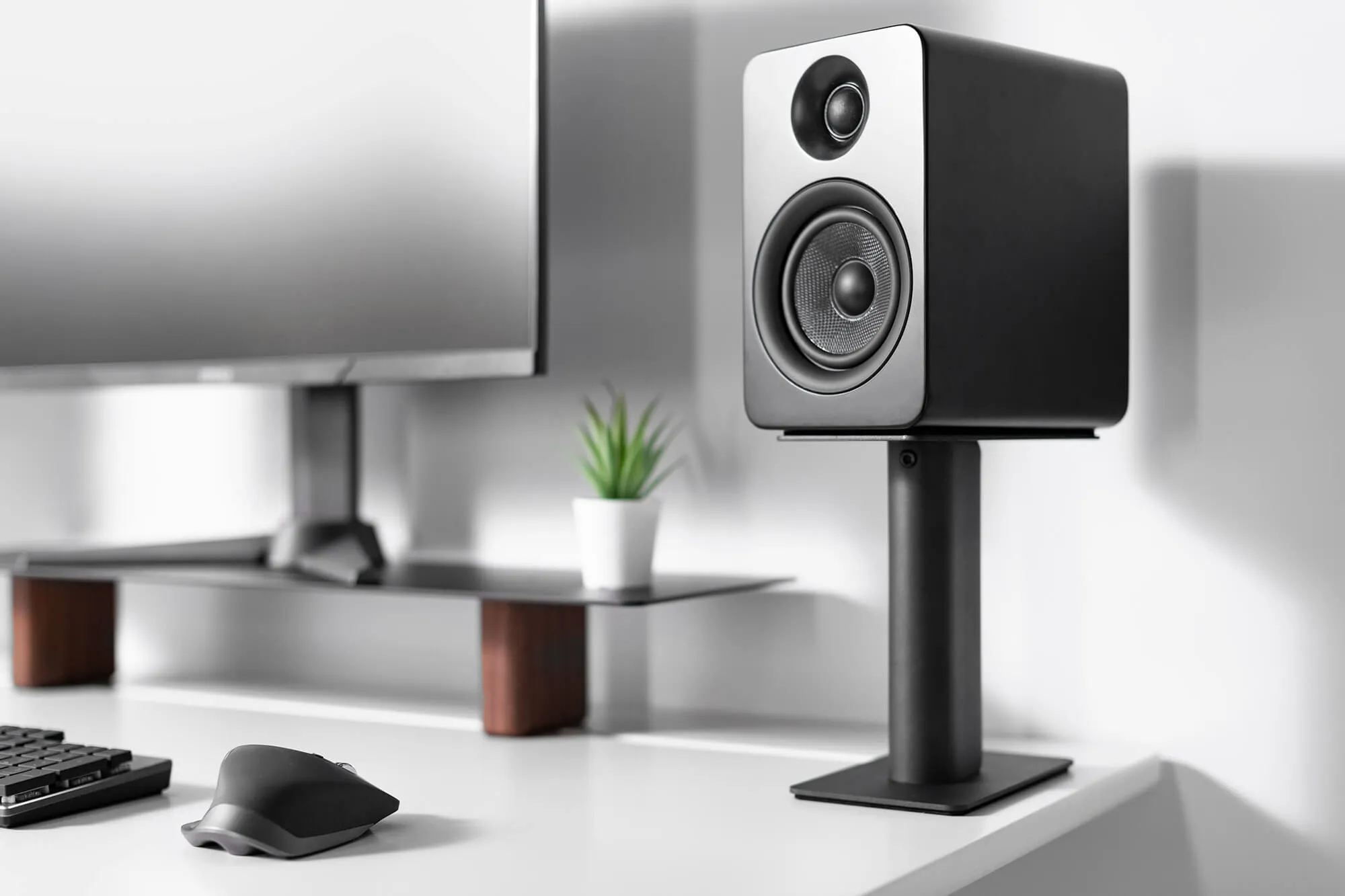 Kanto SP9 Desktop Speaker Stands