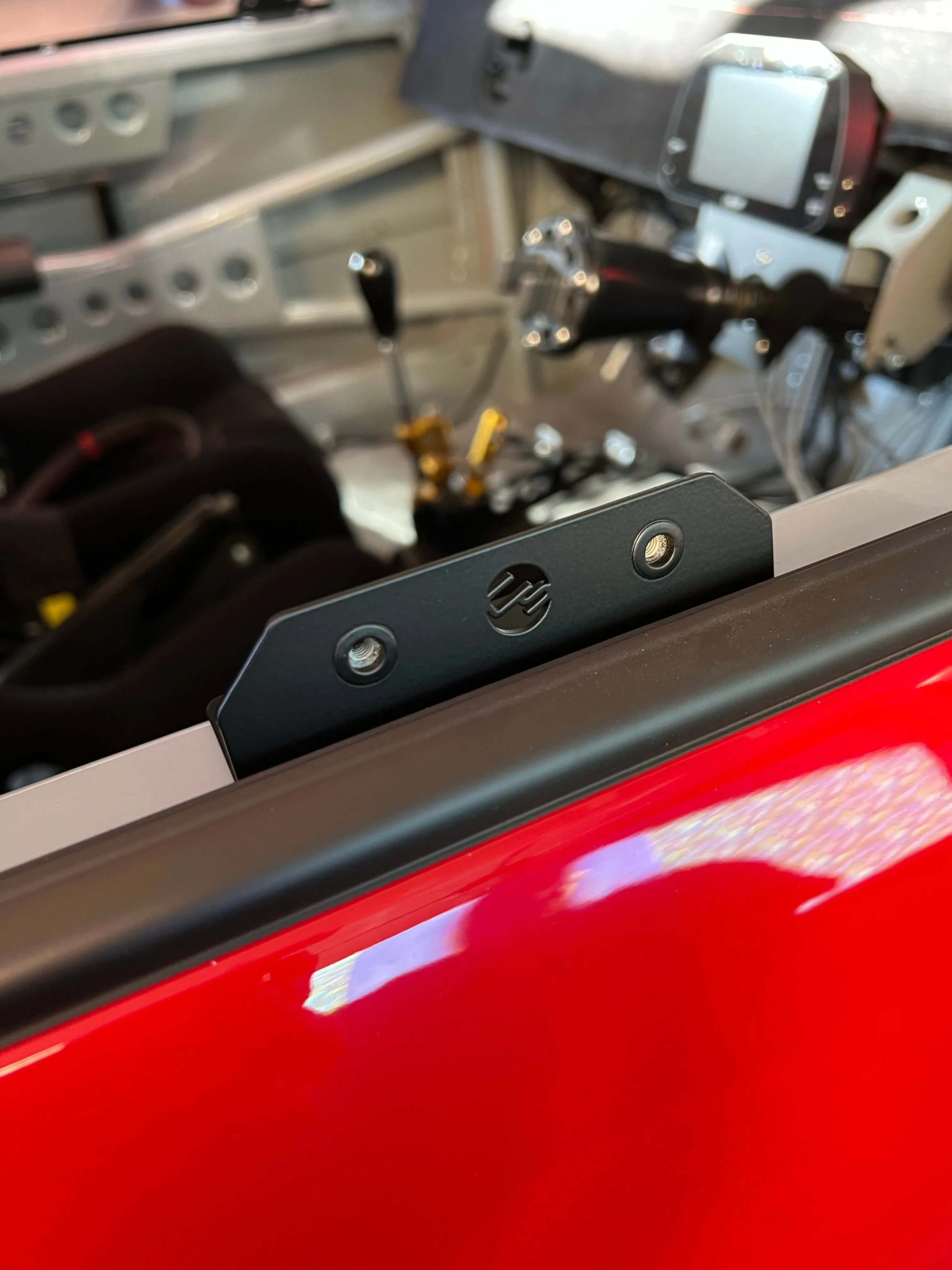 Race Window Mount Kit - EG