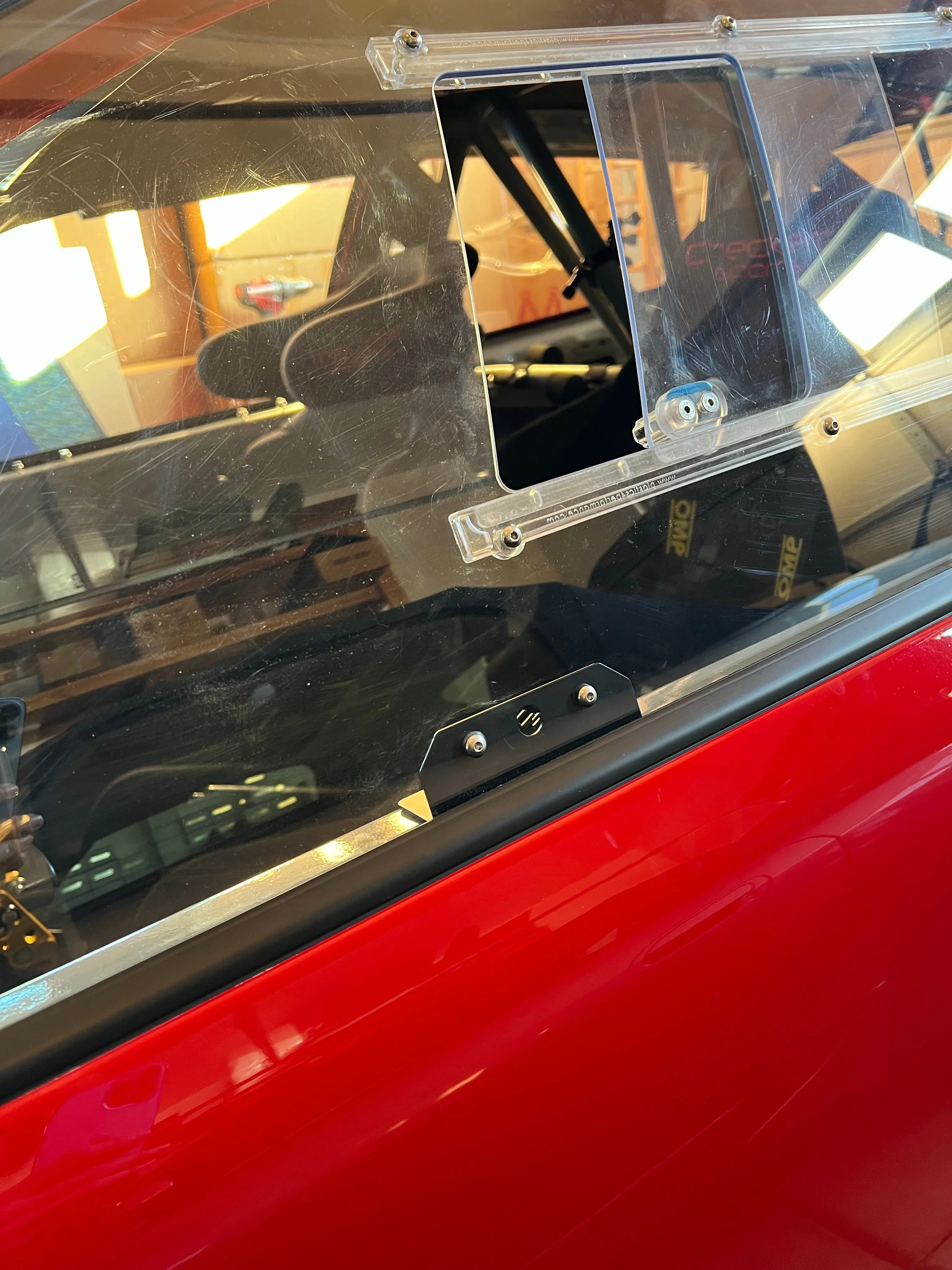 Race Window Mount Kit - EG