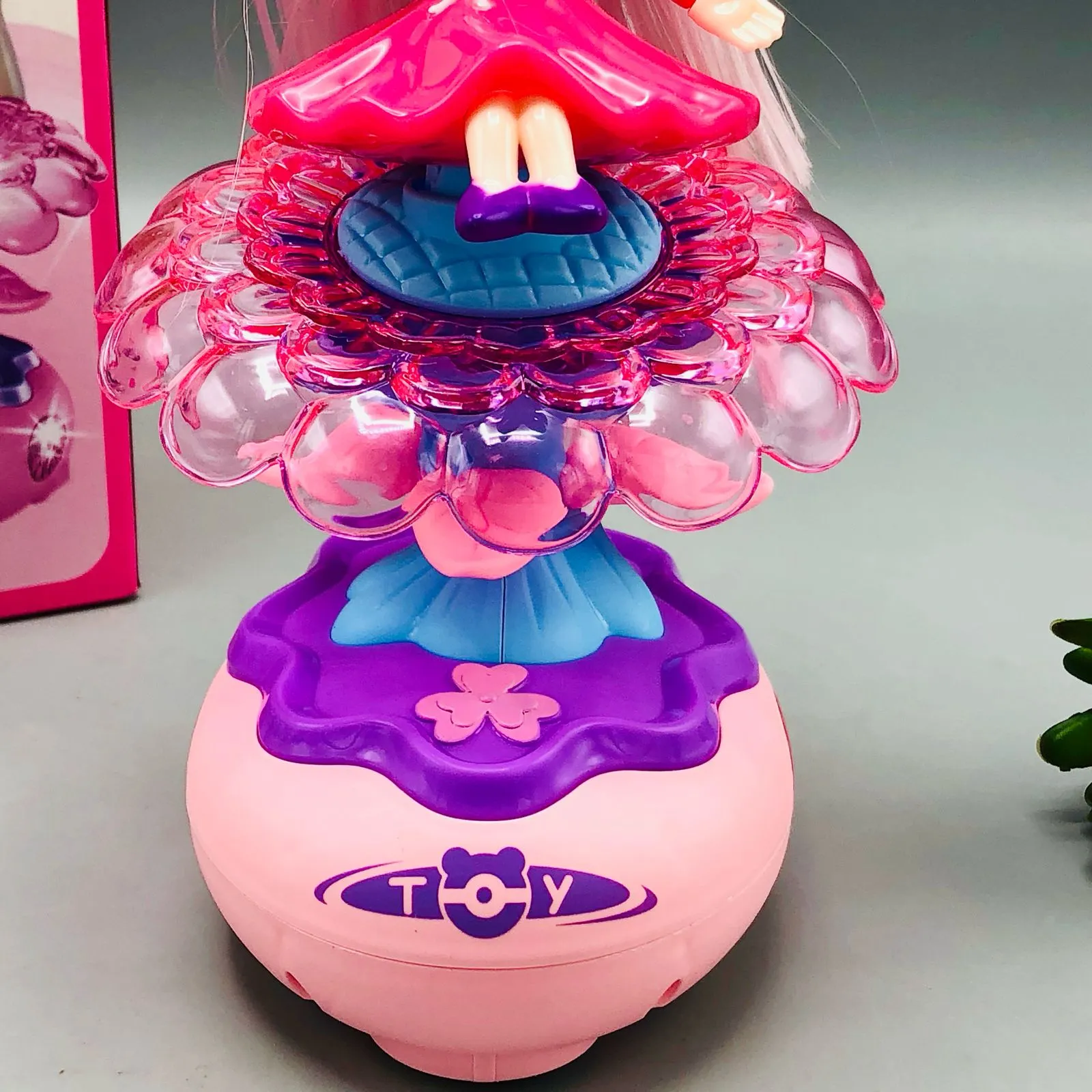 Rotate Petal Girl With Light & Sound