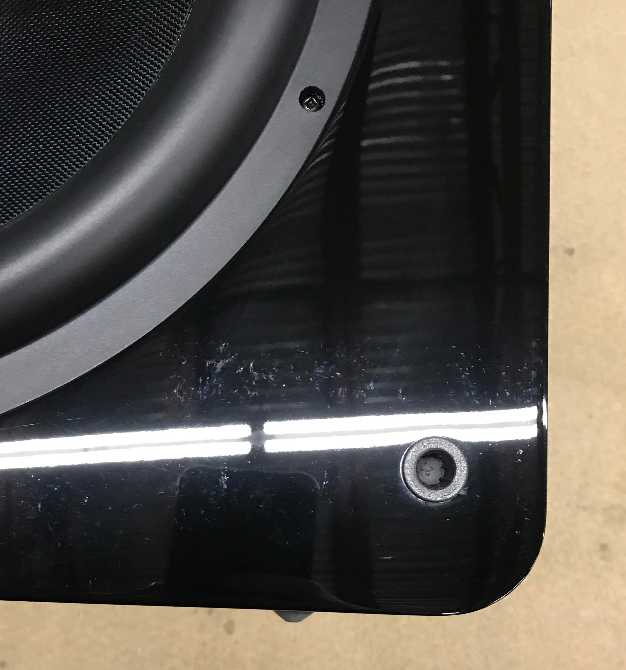 SB16-Ultra - Piano Gloss - Outlet - 1844